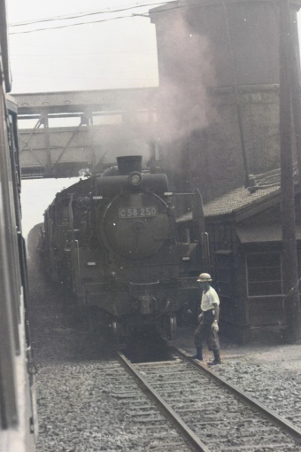 国鉄C58形蒸気機関車 鉄道フォト・写真 by 南フナさん 小浜駅：1970年08月20日00時ごろ