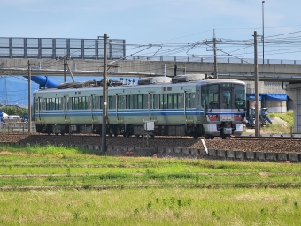 JR西日本 クモハ521形 クモハ521-20 鉄道フォト・写真 by 294たかさん 明峰駅：2022年06月28日15時ごろ