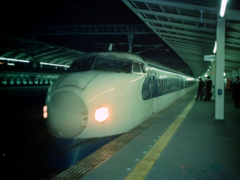 JR東海 鉄道フォト・写真 by ニックネーム可さん 米原駅 (JR)：1988年01月22日00時ごろ