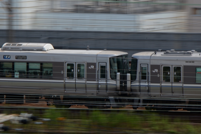 JR西日本 クハ222形 クハ222-2069 鉄道フォト・写真 by ガラスパゴスさん 梅小路京都西駅：2022年08月28日12時ごろ