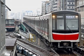 大阪メトロ 御堂筋線 鉄道フォト・写真