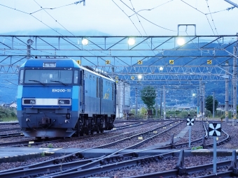 JR貨物 EH200形 EH200-11 鉄道フォト・写真 by 長ナノさん ：2022年10月10日05時ごろ