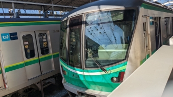 東京メトロ(東京地下鉄株式会社) 東京メトロ16000系 鉄道フォト・写真 by しょうさくさん 代々木上原駅 (東京メトロ)：2022年05月29日15時ごろ