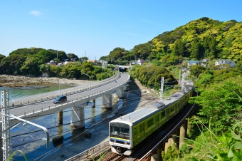 JR東日本209系電車 鉄道フォト・写真 by アオイさん 太海駅：2023年05月03日08時ごろ