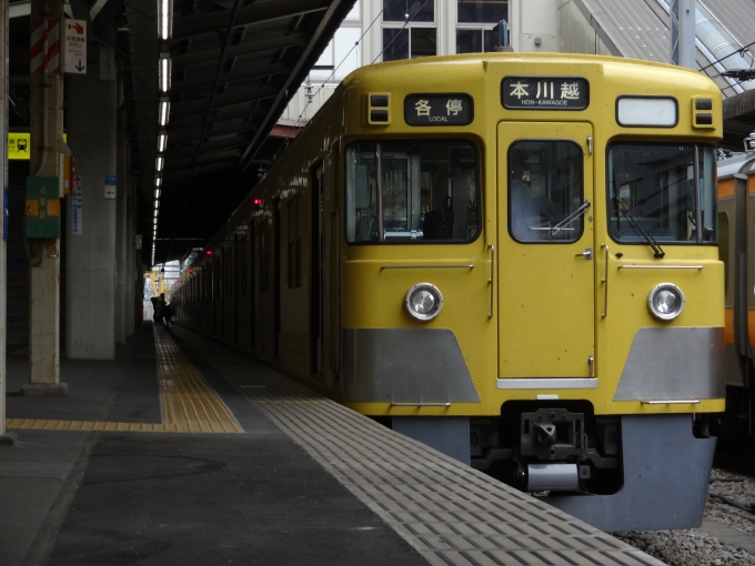 西武2000系 2025F編成 (玉川上水車両基地) 徹底ガイド | レイルラボ
