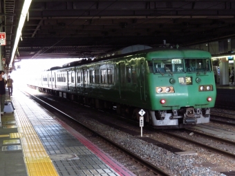 JR西日本 国鉄117系電車 117系 鉄道フォト・写真 by ディーノさん 京都駅 (JR)：2022年08月25日13時ごろ
