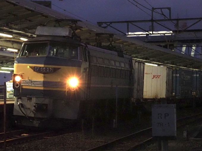 JR貨物 EF66形 EF66 27 鉄道フォト・写真 by けーはんなさん 茨木駅：2022年07月08日04時ごろ