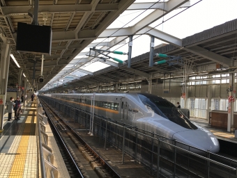 JR西日本 724形(T`c) 724-7512 鉄道フォト・写真 by くらぼんぼんさん 新大阪駅 (JR)：2022年11月04日10時ごろ