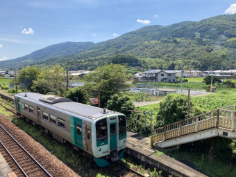 JR四国 1553 (1500形) 車両ガイド | レイルラボ(RailLab)