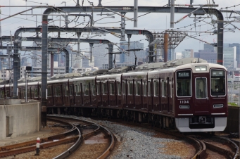 阪急電鉄 阪急1000形(Tc) 1104 鉄道フォト・写真 by I love 阪急電車さん 曽根駅 (大阪府)：2022年08月12日15時ごろ