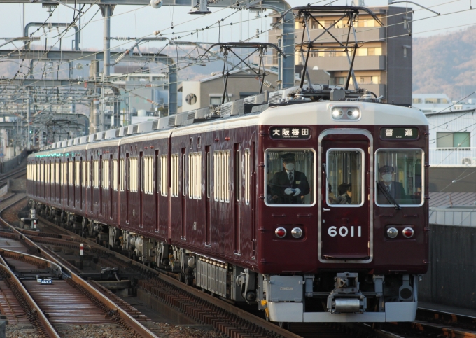 鉄道フォト・写真：阪急電鉄 阪急6000系電車 6011 曽根駅 (大阪府) 鉄道フォト・写真 by I love 阪急電車さん - 撮影日 2023/01/19 16:33