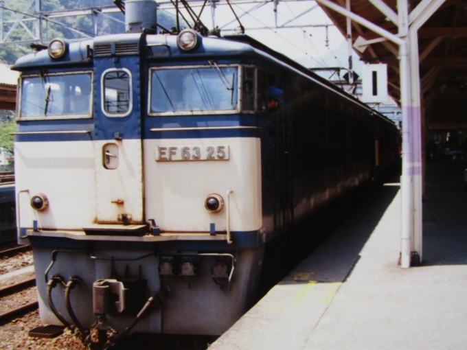 JR西日本 国鉄EF63形電気機関車 EF63 25 鉄道フォト・写真 by I love 阪急電車さん ：1989年06月02日00時ごろ