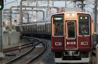 阪急電鉄 阪急8100形(Mc) 8105 鉄道フォト・写真 by I love 阪急電車さん 曽根駅 (大阪府)：2023年05月11日18時ごろ