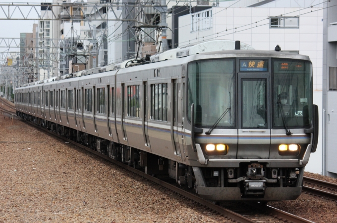 鉄道フォト・写真：JR西日本223系電車 クハ222-2097 さくら夙川駅 鉄道フォト・写真 by I love 阪急電車さん - 撮影日 2023/10/09 14:52