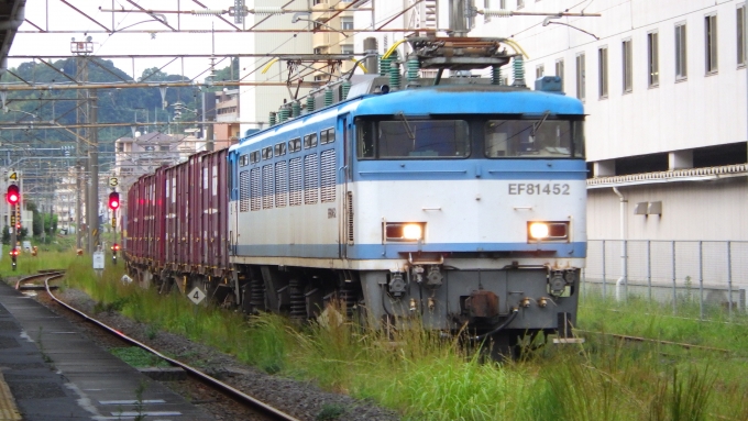 鉄道フォト・写真：JR貨物 国鉄EF81形電気機関車 EF81 452 鹿児島中央駅 鉄道フォト・写真 by 済城市さん - 撮影日 2022/09/21 17:55