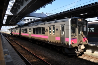JR東日本 クハ700形 クハ700-30 鉄道フォト・写真 by ABEEEEEさん 秋田駅：2022年09月11日14時ごろ
