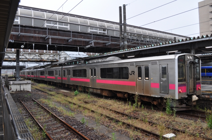 JR東日本 クモハ701形 クモハ701-10 鉄道フォト・写真 by ABEさん 秋田駅：2022年10月10日09時ごろ