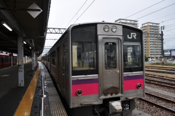 JR東日本 クハ700形 クハ700-4 鉄道フォト・写真 by ABEさん 秋田駅：2022年10月10日08時ごろ