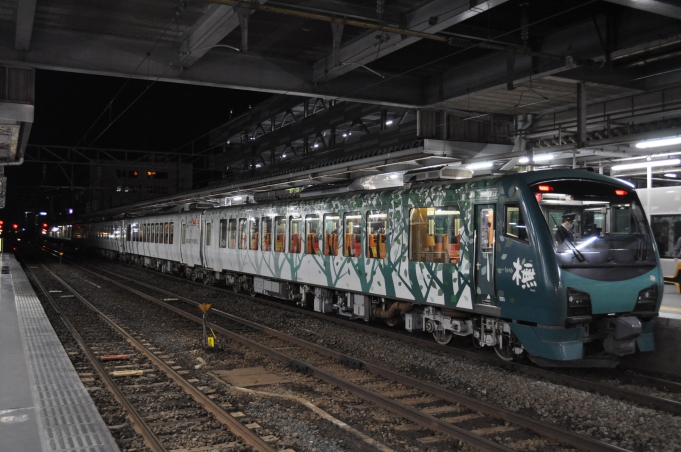 JR東日本 HB-E302形 HB-E302-5 鉄道フォト・写真 by ABEさん 秋田駅：2022年11月05日18時ごろ