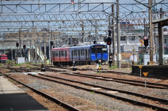 JR東日本 EV-E800形(Mc') EV-E800-3 鉄道フォト・写真 by ABEさん 秋田駅：2023年05月20日10時ごろ