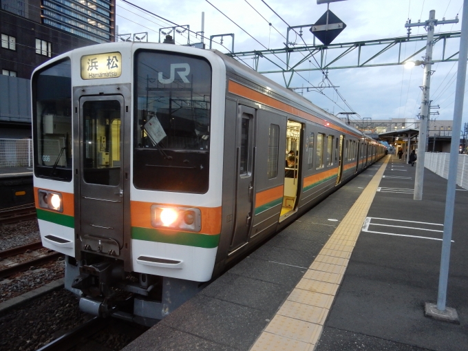 鉄道フォト・写真：JR東海 国鉄211系電車 クハ210-5054 草薙駅 (JR) 鉄道フォト・写真 by 313系2350番台W1編成海シスさん - 撮影日 2022/11/22 16:34