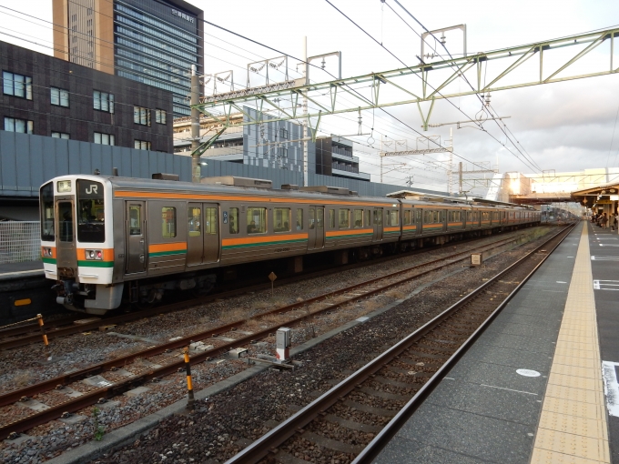 鉄道フォト・写真：JR東海 国鉄211系電車 クハ210-5043 草薙駅 (JR) 鉄道フォト・写真 by 313系2350番台W1編成海シスさん - 撮影日 2022/12/01 16:12