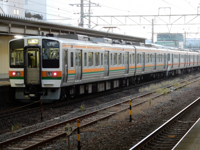 鉄道フォト・写真：JR東海 国鉄211系電車 クモハ211-6008 草薙駅 (JR) 鉄道フォト・写真 by 313系2350番台W1編成海シスさん - 撮影日 2023/01/11 07:02