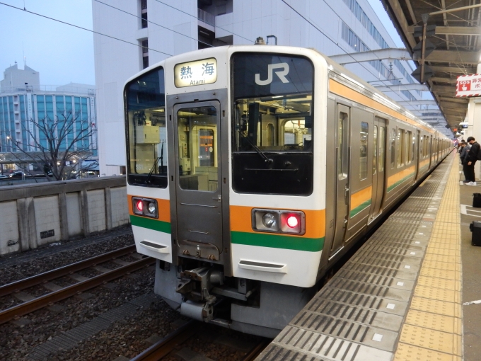 鉄道フォト・写真：JR東海 国鉄211系電車 クハ210-5022 静岡駅 鉄道フォト・写真 by 313系2350番台W1編成海シスさん - 撮影日 2023/01/13 16:55