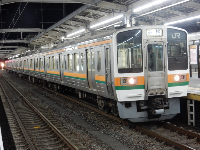 鉄道フォト・写真：JR東海 国鉄211系電車 クハ210-5042 静岡駅 鉄道フォト・写真 by 313系2350番台W1編成海シスさん - 撮影日 2023/01/19 17:50