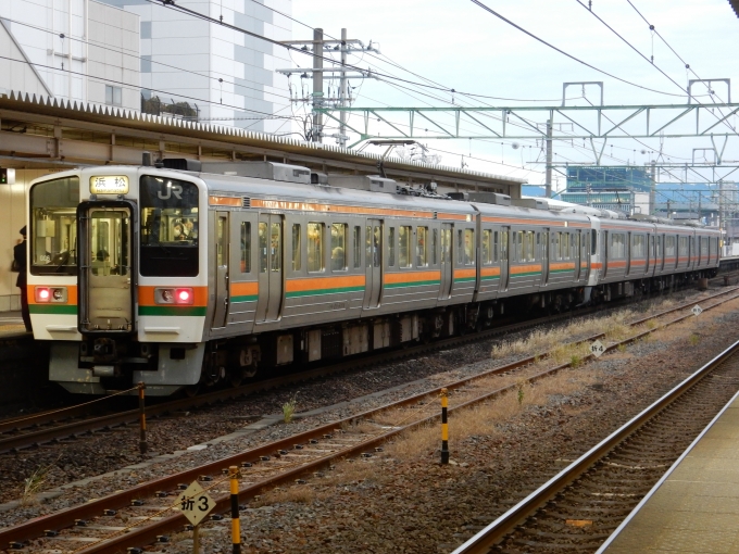 鉄道フォト・写真：JR東海 国鉄211系電車 クモハ211-6006 草薙駅 (JR) 鉄道フォト・写真 by 313系2350番台W1編成海シスさん - 撮影日 2023/01/18 07:02