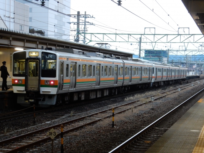 鉄道フォト・写真：JR東海 国鉄211系電車 クモハ211-6008 草薙駅 (JR) 鉄道フォト・写真 by 313系2350番台W1編成海シスさん - 撮影日 2023/01/27 07:02