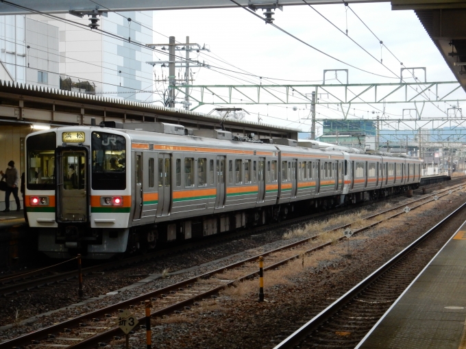 鉄道フォト・写真：JR東海 国鉄211系電車 クモハ211-6008 草薙駅 (JR) 鉄道フォト・写真 by 313系2350番台W1編成海シスさん - 撮影日 2023/02/03 07:02