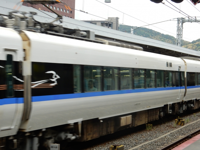 鉄道フォト・写真：JR西日本 683系電車 サンダーバード サハ682-4322 京都駅 (JR) 鉄道フォト・写真 by 313系2350番台W1編成海シスさん - 撮影日 2023/04/29 14:42