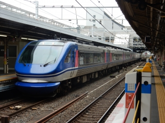 智頭急行 HOT7000形(Mc) スーパーはくと(特急) HOT7001 鉄道フォト・写真 by 313系2350番台W1編成海シスさん 京都駅 (JR)：2023年04月29日14時ごろ