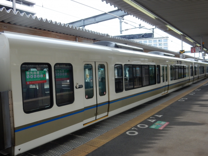 鉄道フォト・写真：JR西日本221系電車 サハ220-34 奈良駅 鉄道フォト・写真 by 313系2350番台W1編成海シスさん - 撮影日 2023/06/25 07:28