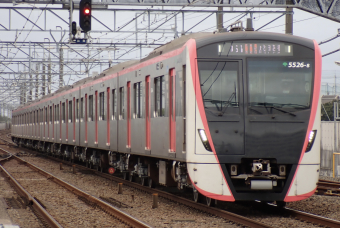 東京都交通局 5526-8 (都営5500形) 車両ガイド | レイルラボ(RailLab)