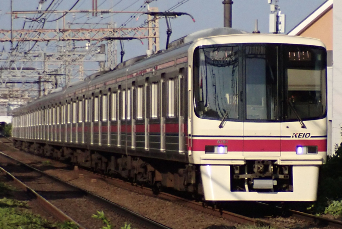 銀河 3億光年先の衝突によって生まれた環状銀河