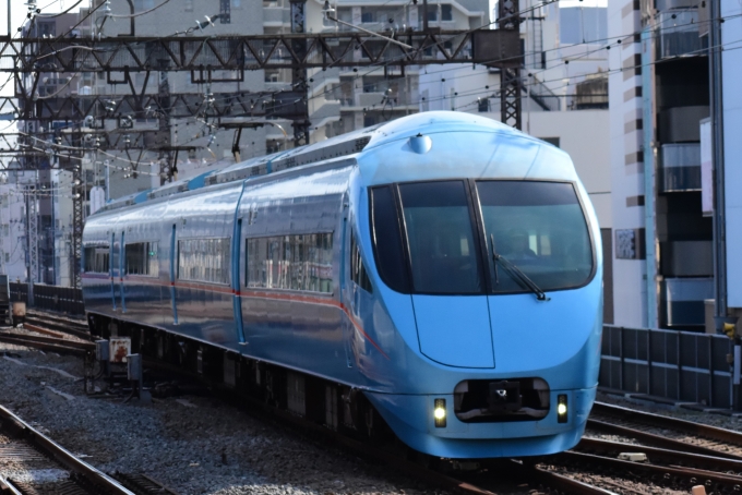 鉄道フォト・写真：小田急電鉄 小田急60000形電車 本厚木駅 鉄道フォト・写真 by はこね31さん - 撮影日 2024/07/21 15:38