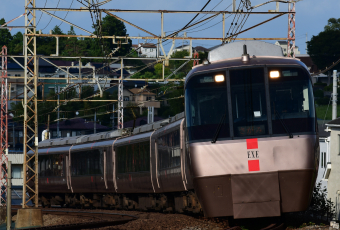 小田急電鉄 30557 (小田急30000形) 車両ガイド | レイルラボ(RailLab)