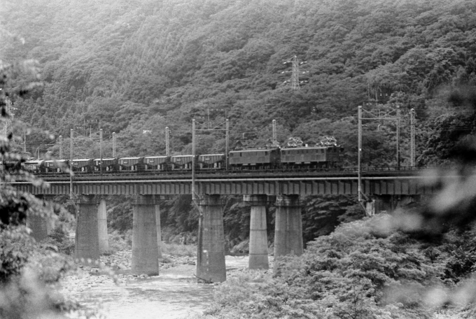 国鉄EF16形電気機関車 EF16 + EF15 鉄道フォト・写真 by tetsu_miichanさん 水上駅：1976年08月25日00時ごろ