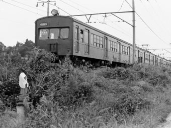 国鉄72系電車 鉄道フォト・写真 by tetsu_miichanさん 物井駅：1975年10月20日00時ごろ
