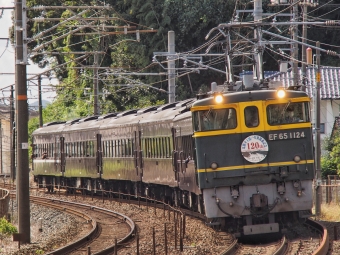 JR西日本 国鉄EF65形電気機関車 EF65-1124 鉄道フォト・写真 by FM-805Dさん 長府駅：2021年10月17日10時ごろ