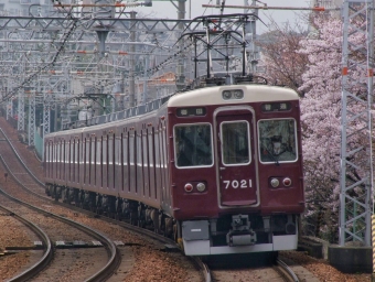 阪急電鉄 阪急7000形(Mc) 7021 鉄道フォト・写真 by FM-805Dさん ：2011年04月09日12時ごろ