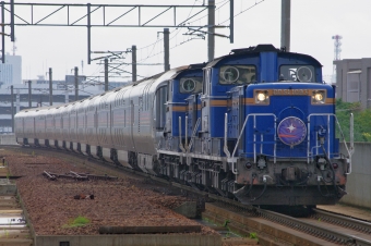 JR北海道 国鉄DD51形ディーゼル機関車 カシオペア(特急) DD51-1093 鉄道フォト・写真 by FM-805Dさん 琴似駅 (JR)：2013年08月14日09時ごろ