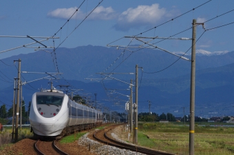 JR西日本 681系電車 はくたか(特急) 鉄道フォト・写真 by FM-805Dさん 東富山駅：2013年10月13日13時ごろ