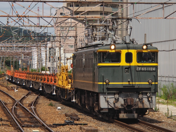 鉄道フォト・写真：JR西日本 国鉄EF65形電気機関車 EF65-1124 高槻駅 鉄道フォト・写真 by FM-805Dさん - 撮影日 2021/07/28 14:19