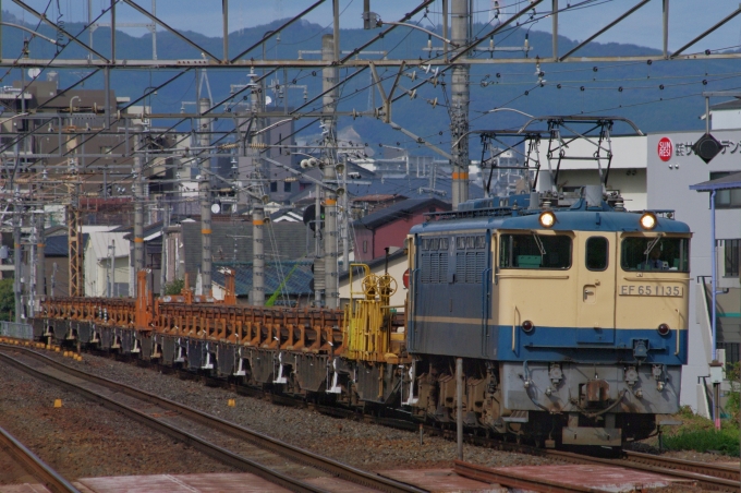 鉄道フォト・写真：JR西日本 国鉄EF65形電気機関車 EF65-1135 茨木駅 鉄道フォト・写真 by FM-805Dさん - 撮影日 2015/09/19 14:58