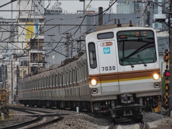 7130F 鉄道フォト・写真