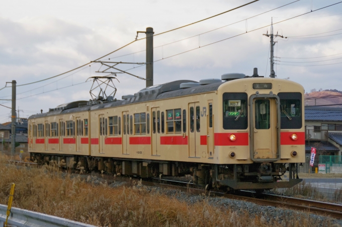 JR西日本 クハ104形 クハ104-506 鉄道フォト・写真 by FM-805Dさん 京終駅：2013年01月06日16時ごろ