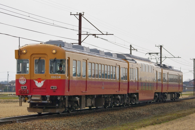 鉄道フォト・写真：富山地方鉄道10030形電車 ダブルデッカーエキスプレス 10034 越中三郷駅 鉄道フォト・写真 by FM-805Dさん - 撮影日 2019/03/03 13:20